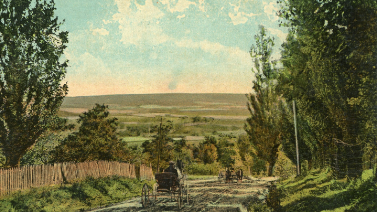 Carriage going down into the valley
